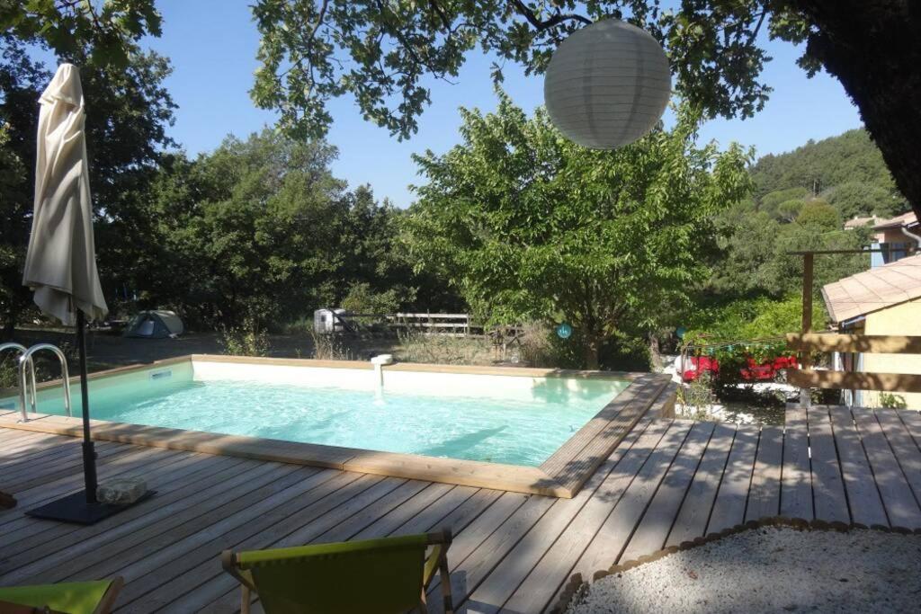 gite avec piscine en Drome provencale La Bégude-de-Mazenc Extérieur photo